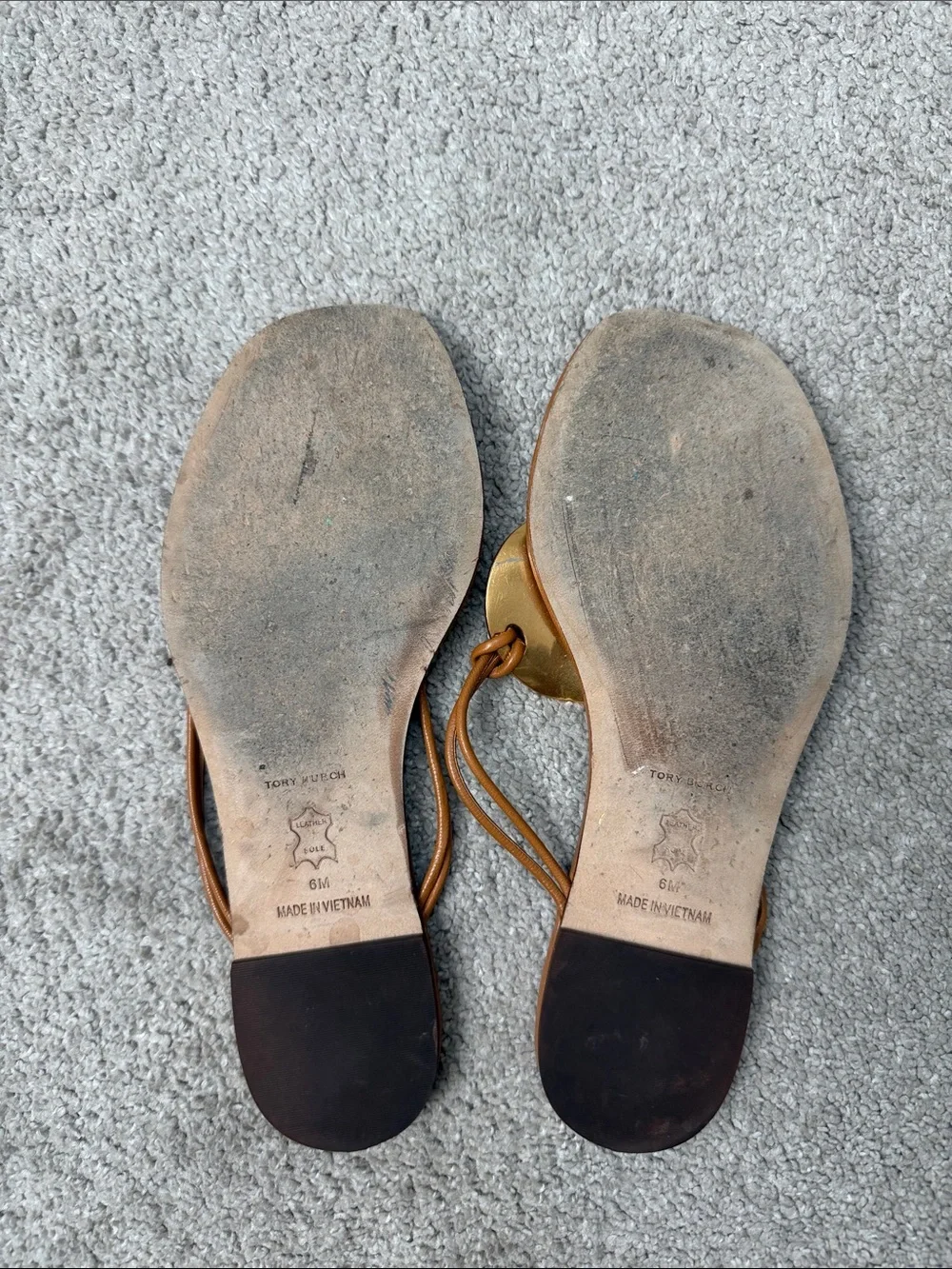 Tory Burch Patos Leather Thong Sandal Size 6